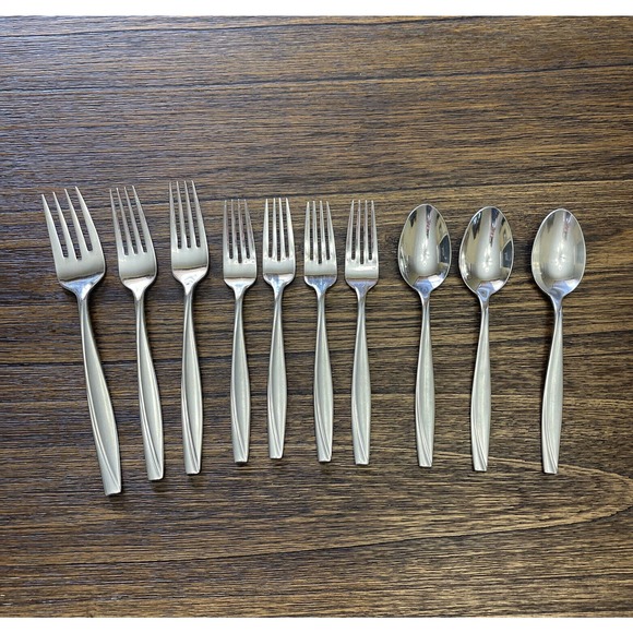 Oneida Dining Oneida Camlynn Cleo 81 Stainless Flatware 10 Piece Forks Spoons Poshmark